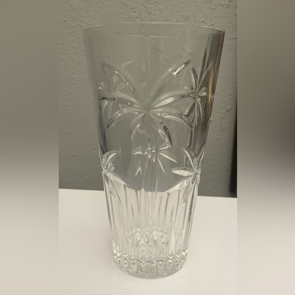 Elegant Tree Clear Glass.